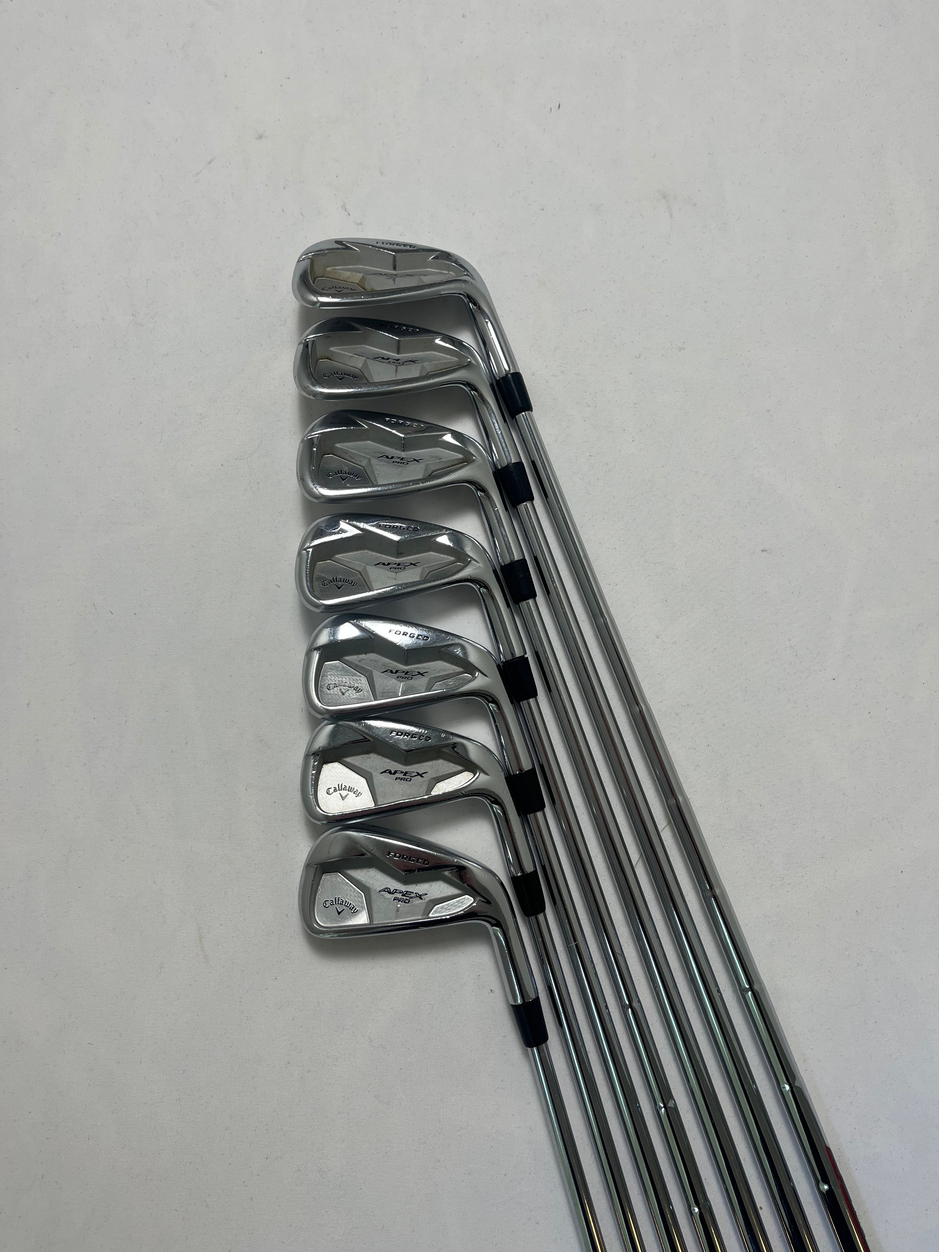 Callaway Apex PRO Forged Järnset 4-PW