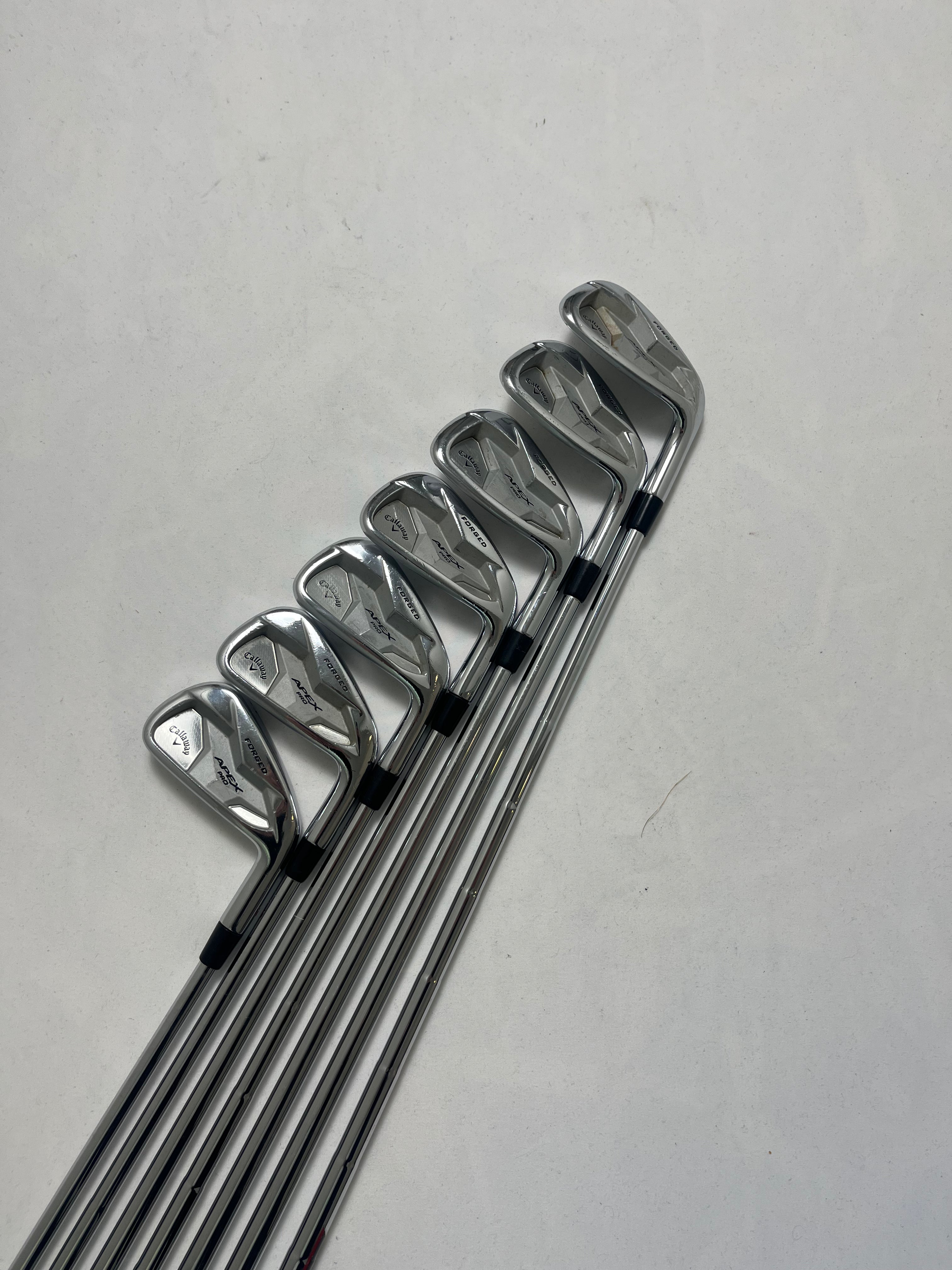 Callaway Apex PRO Forged Järnset 4-PW